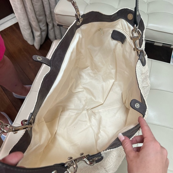 Sundance White Large Textured Bag - Picture 4 of 4